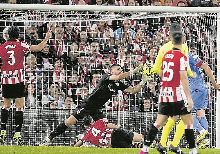 El Athletic se resarce en una noche feliz